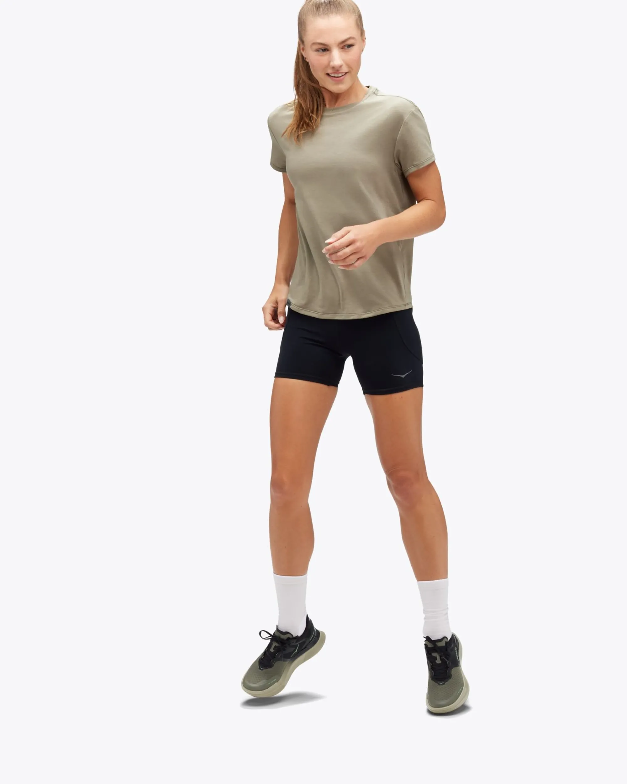 HOKA® Tops & T-Shirts^Essential Tee