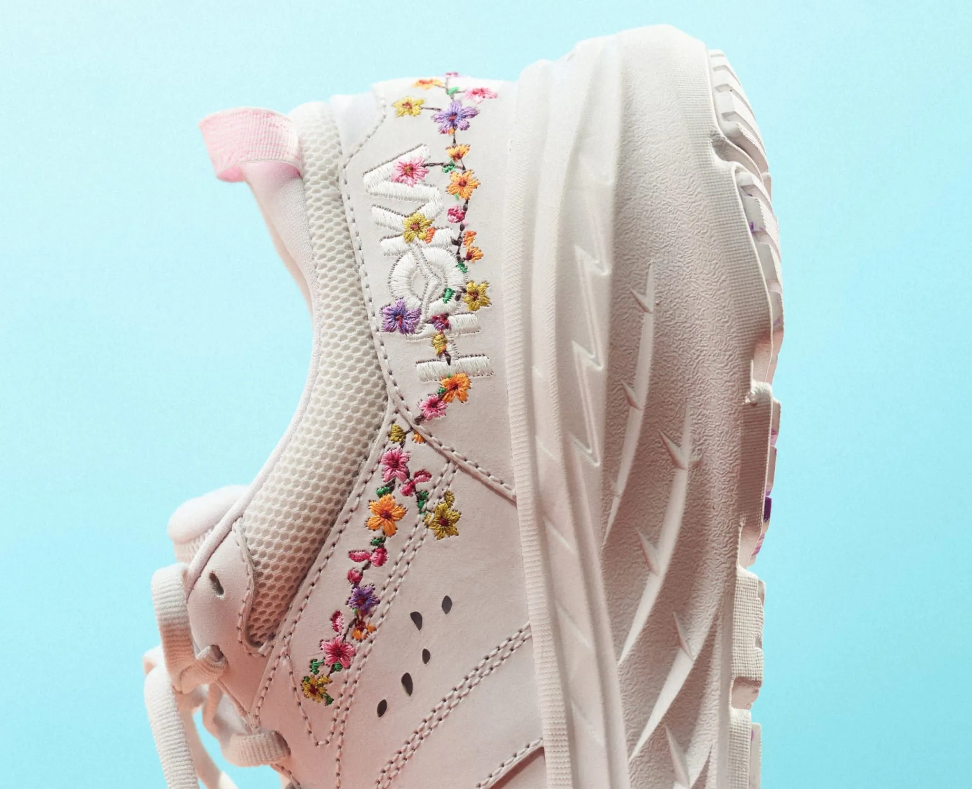 HOKA® Lifestyle^Vibrant Bloom Bondi L